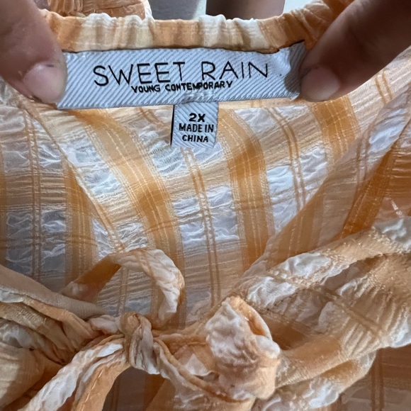 NWT SWEET RAIN 2x Peach and white blouse. - Picture 2 of 4